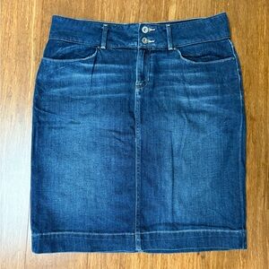 Banana Republic Blue Denim Pencil Skirt Knee-Length Casual
